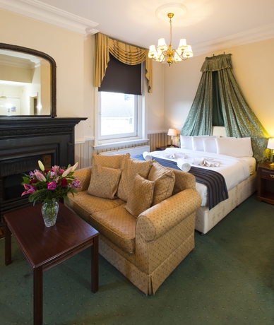 Imagen de la habitación del Hotel Hampton Court Palace. Foto 13