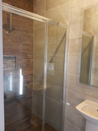 Imagen de la habitación del Hotel Hampton Halfway Motel. Foto 9