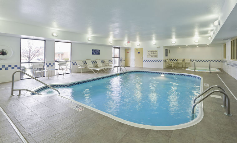 Imagen de los interiores del Hotel Hampton Inn Akron-fairlawn. Foto 13