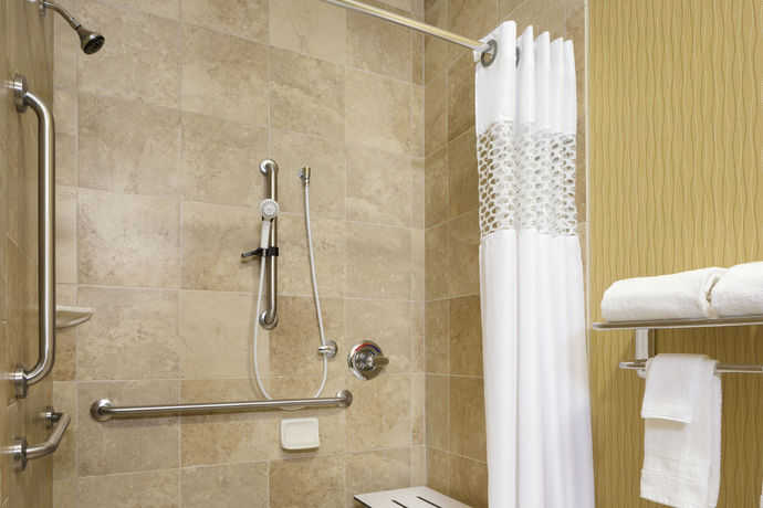 Imagen de la habitación del Hotel Hampton Inn Akron-fairlawn. Foto 8