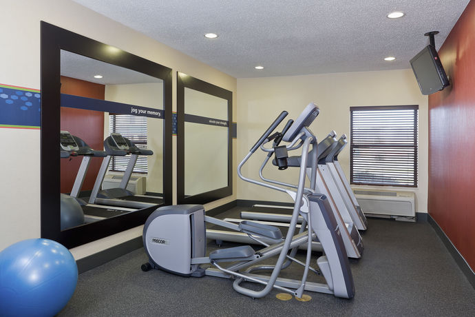 Imagen del bar/restaurante del Hotel Hampton Inn Akron-fairlawn. Foto 4