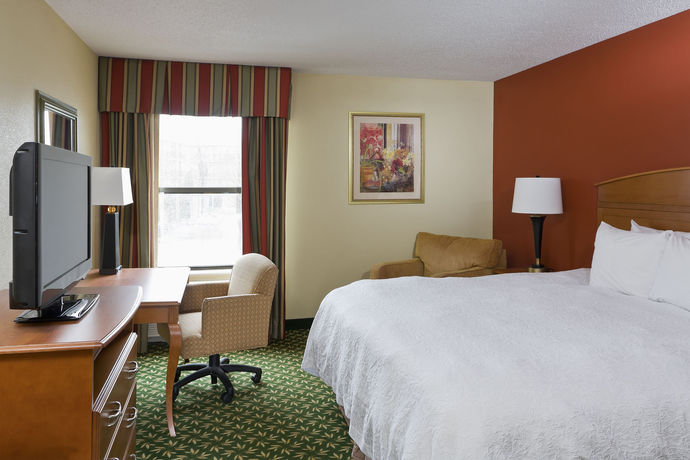 Imagen de la habitación del Hotel Hampton Inn Akron-fairlawn. Foto 9