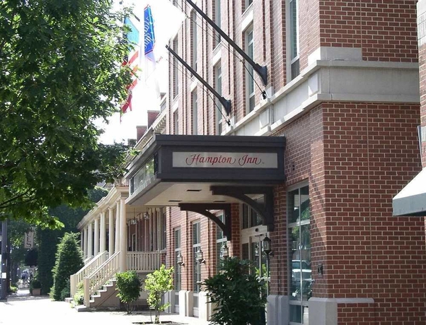 Imagen de los exteriores del Hotel Hampton Inn Alexandria-old Town/king St. Metro. Foto 8