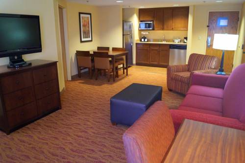 Imagen de la habitación del Hotel Hampton Inn Altoona. Foto 7