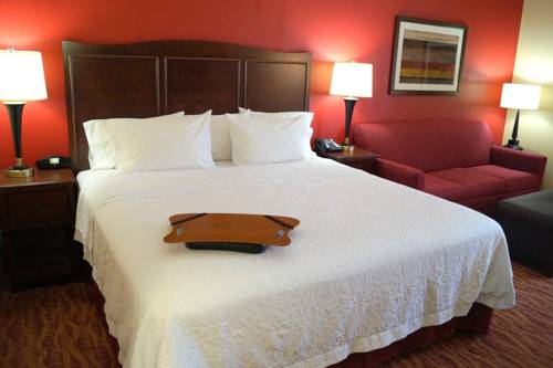 Imagen de la habitación del Hotel Hampton Inn Altoona. Foto 13