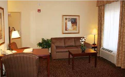 Imagen de la habitación del Hotel Hampton Inn And Suites Alexandria, Alexandria. Foto 4