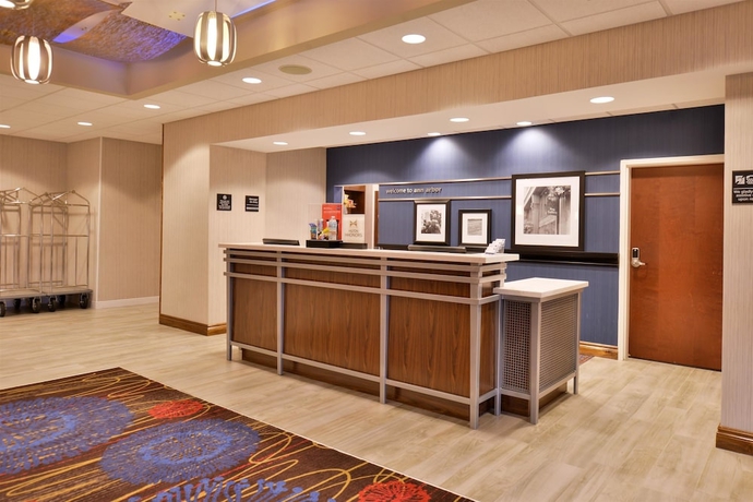 Imagen de los interiores del Hotel Hampton Inn And Suites Ann Arbor West. Foto 17