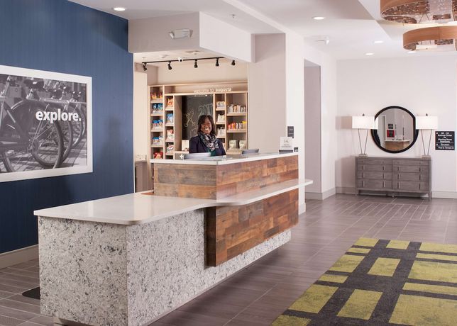 Imagen de los interiores del Hotel Hampton Inn And Suites By Hilton Augusta-washington Rd. Foto 16