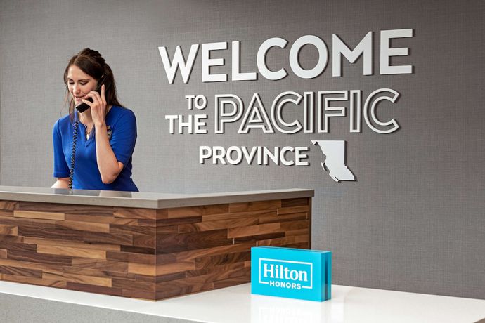 Imagen de los interiores del Hotel Hampton Inn And Suites By Hilton Kelowna Airport. Foto 19