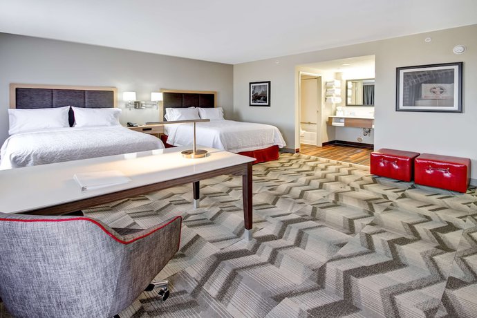 Imagen de la habitación del Hotel Hampton Inn And Suites By Hilton Medicine Hat. Foto 2