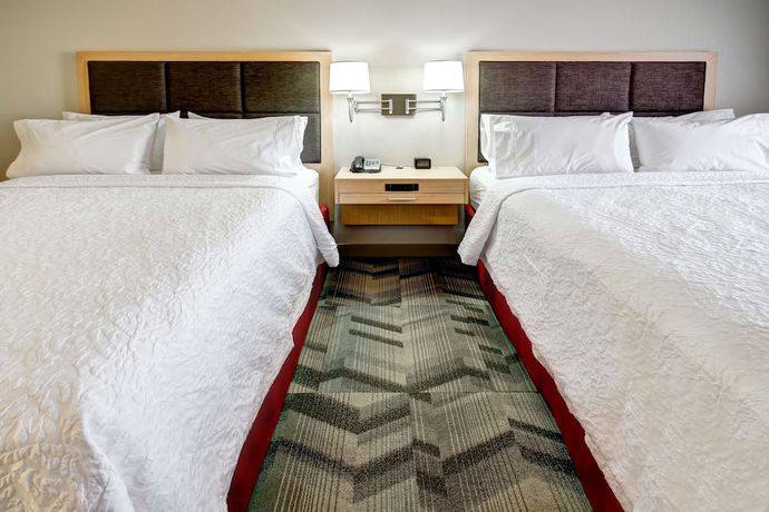 Imagen de la habitación del Hotel Hampton Inn And Suites By Hilton Medicine Hat. Foto 3