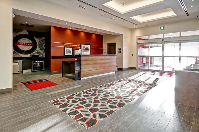 Imagen de los interiores del Hotel Hampton Inn And Suites By Hilton Medicine Hat. Foto 19