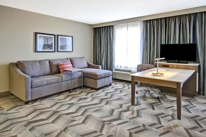 Imagen de la habitación del Hotel Hampton Inn And Suites By Hilton Medicine Hat. Foto 4