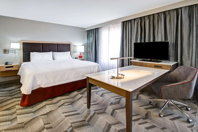 Imagen de la habitación del Hotel Hampton Inn And Suites By Hilton Medicine Hat. Foto 6