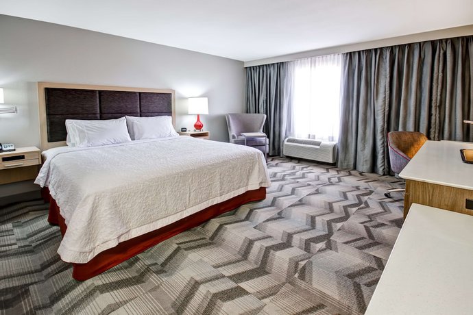 Imagen de la habitación del Hotel Hampton Inn And Suites By Hilton Medicine Hat. Foto 10