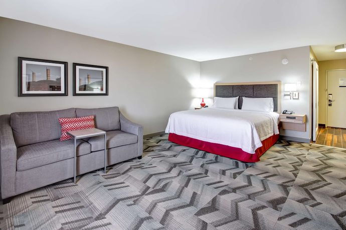 Imagen de la habitación del Hotel Hampton Inn And Suites By Hilton Medicine Hat. Foto 12