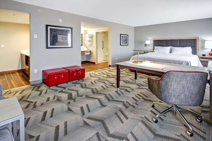 Imagen de la habitación del Hotel Hampton Inn And Suites By Hilton Medicine Hat. Foto 13