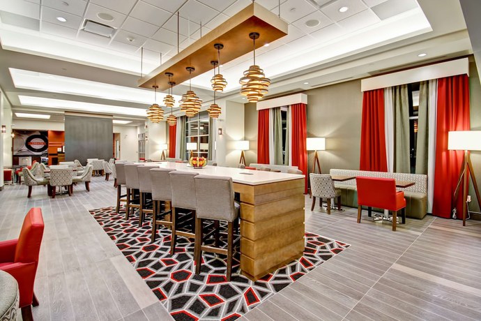 Imagen de los interiores del Hotel Hampton Inn And Suites By Hilton Medicine Hat. Foto 20