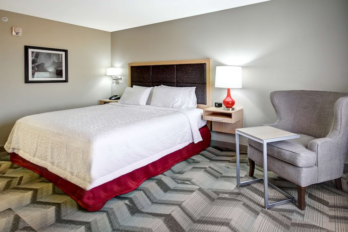 Imagen de la habitación del Hotel Hampton Inn And Suites By Hilton Medicine Hat. Foto 14