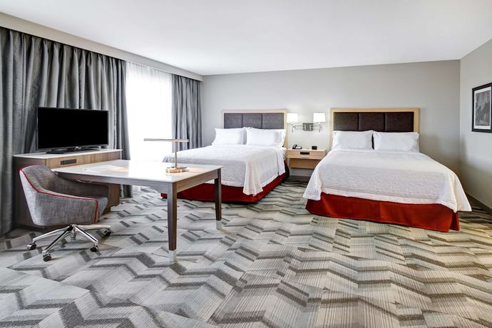 Imagen de la habitación del Hotel Hampton Inn And Suites By Hilton Medicine Hat. Foto 16