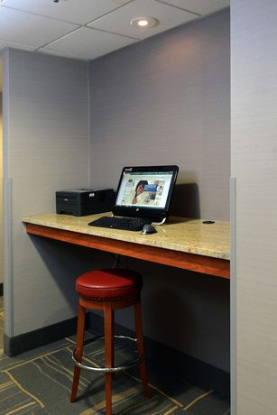 Imagen de los interiores del Hotel Hampton Inn And Suites By Hilton Windsor. Foto 15