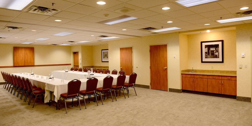 Imagen de los interiores del Hotel Hampton Inn And Suites By Hilton Windsor. Foto 16