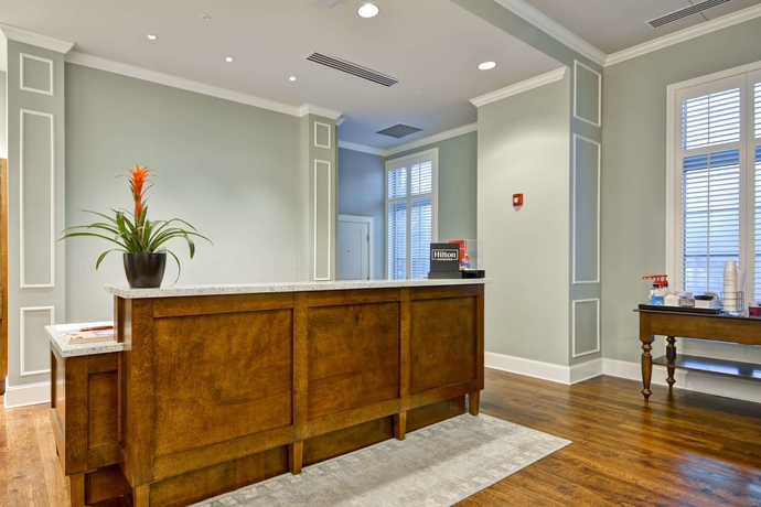 Imagen de los interiores del Hotel Hampton Inn And Suites Charleston Airport. Foto 19