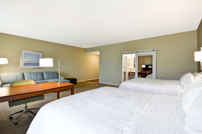Imagen de la habitación del Hotel Hampton Inn And Suites Charleston Airport. Foto 6