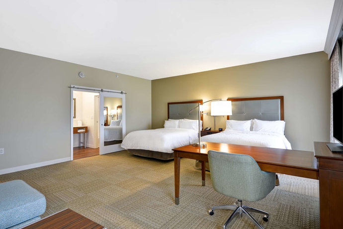 Imagen de la habitación del Hotel Hampton Inn And Suites Charleston Airport. Foto 7