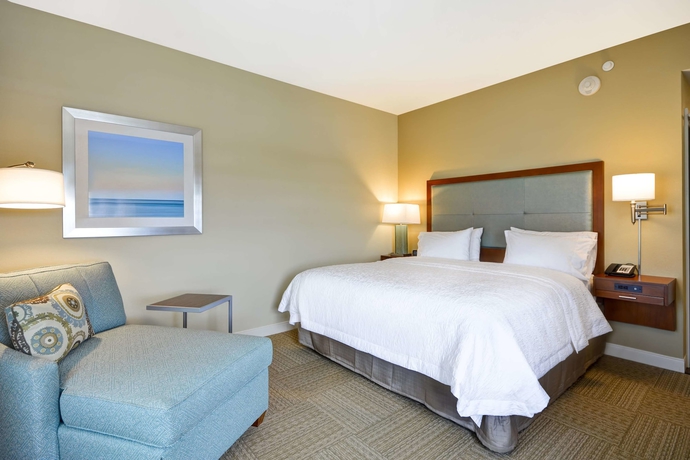 Imagen de la habitación del Hotel Hampton Inn And Suites Charleston Airport. Foto 10