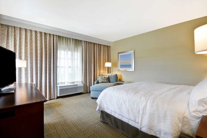 Imagen de la habitación del Hotel Hampton Inn And Suites Charleston Airport. Foto 14