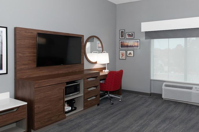 Imagen de la habitación del Hotel Hampton Inn And Suites Charlotte Steele Creek. Foto 7