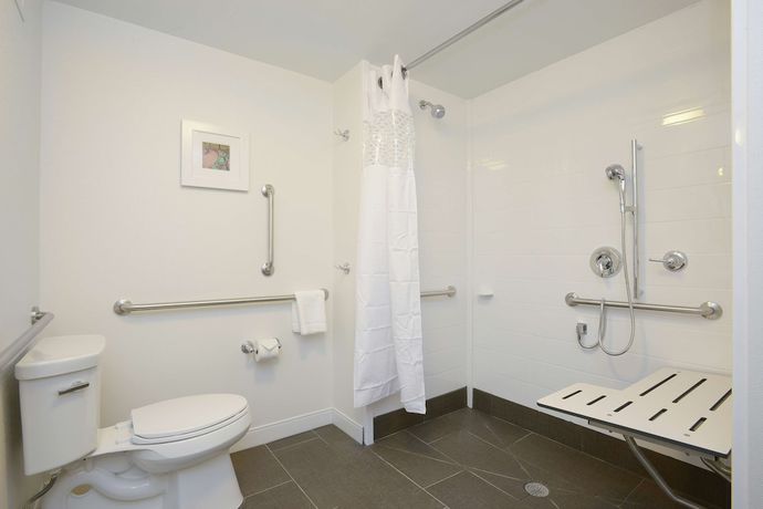 Imagen de la habitación del Hotel Hampton Inn And Suites Cincinnati / Kenwood. Foto 5
