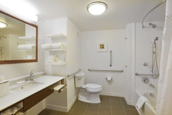 Imagen de la habitación del Hotel Hampton Inn And Suites Cincinnati / Kenwood. Foto 16