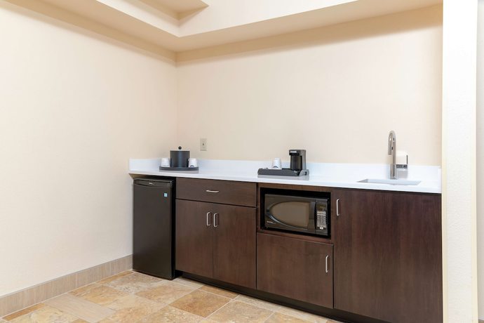 Imagen de la habitación del Hotel Hampton Inn And Suites Cleveland-airport/middleburg Heights. Foto 3