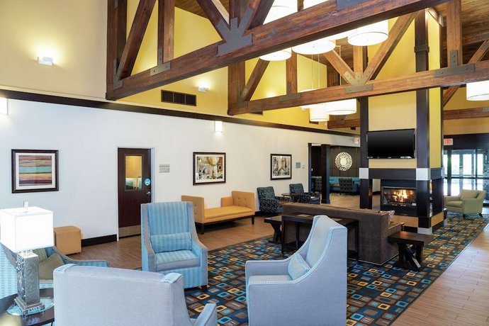 Imagen de los interiores del Hotel Hampton Inn And Suites Cleveland-airport/middleburg Heights. Foto 19