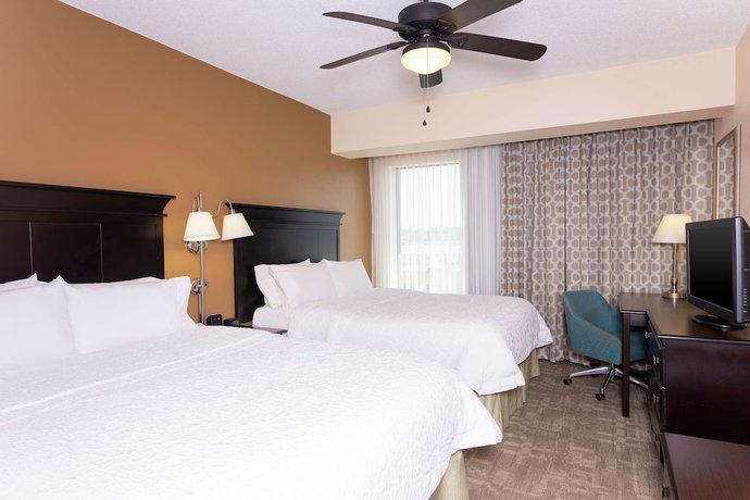 Imagen de la habitación del Hotel Hampton Inn And Suites Cleveland-airport/middleburg Heights. Foto 7