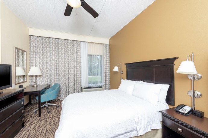 Imagen de la habitación del Hotel Hampton Inn And Suites Cleveland-airport/middleburg Heights. Foto 13
