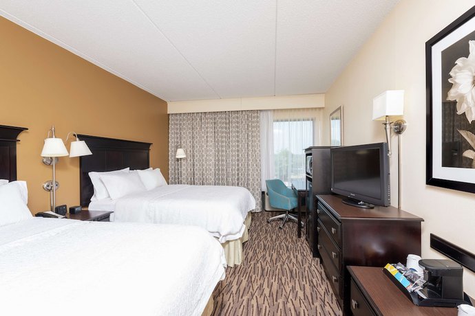 Imagen de la habitación del Hotel Hampton Inn And Suites Cleveland-airport/middleburg Heights. Foto 16