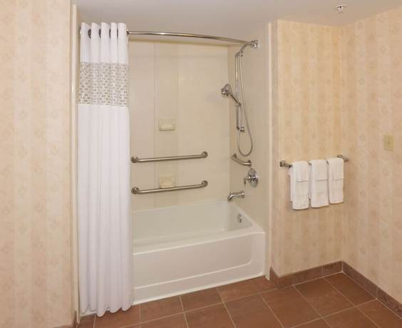 Imagen de la habitación del Hotel Hampton Inn And Suites Cleveland-beachwood. Foto 8
