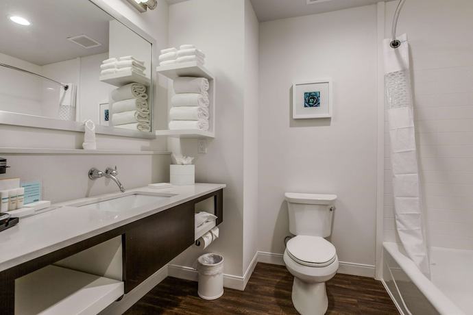 Imagen de la habitación del Hotel Hampton Inn And Suites Dallas - Central Expy North Park Area. Foto 5