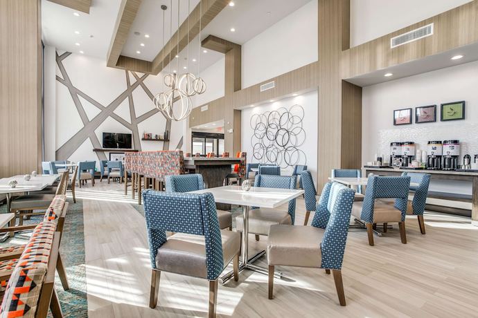 Imagen de los interiores del Hotel Hampton Inn And Suites Dallas - Central Expy North Park Area. Foto 18