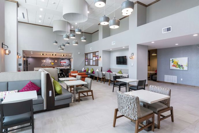 Imagen de los interiores del Hotel Hampton Inn And Suites Dallas East. Foto 20