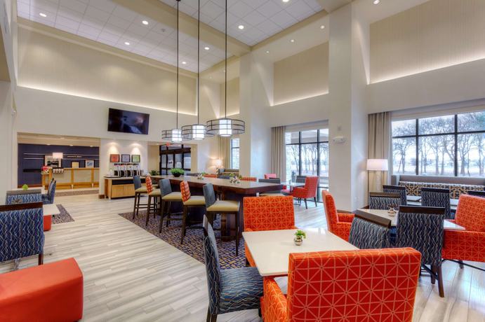 Imagen de los interiores del Hotel Hampton Inn And Suites Dallas/plano-east. Foto 20