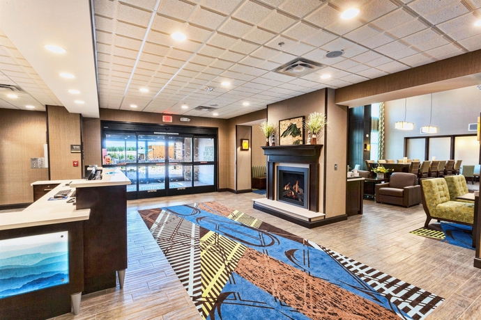 Imagen de los interiores del Hotel Hampton Inn And Suites Duluth North/mall Area. Foto 17
