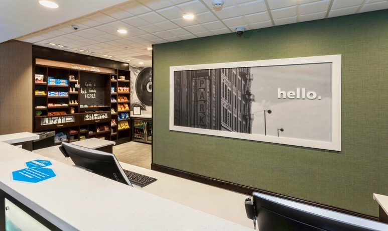 Imagen de los interiores del Hotel Hampton Inn And Suites Duluth North/mall Area. Foto 18