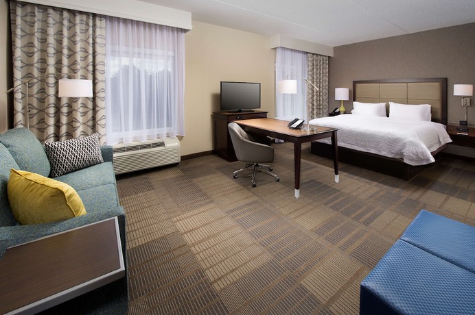 Imagen de la habitación del Hotel Hampton Inn And Suites Falls Church. Foto 5