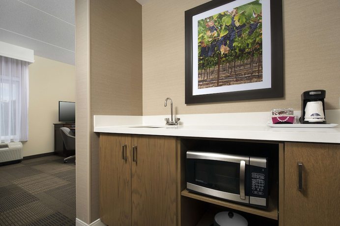 Imagen de la habitación del Hotel Hampton Inn And Suites Falls Church. Foto 7