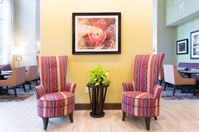 Imagen de los interiores del Hotel Hampton Inn And Suites Fayetteville. Foto 19
