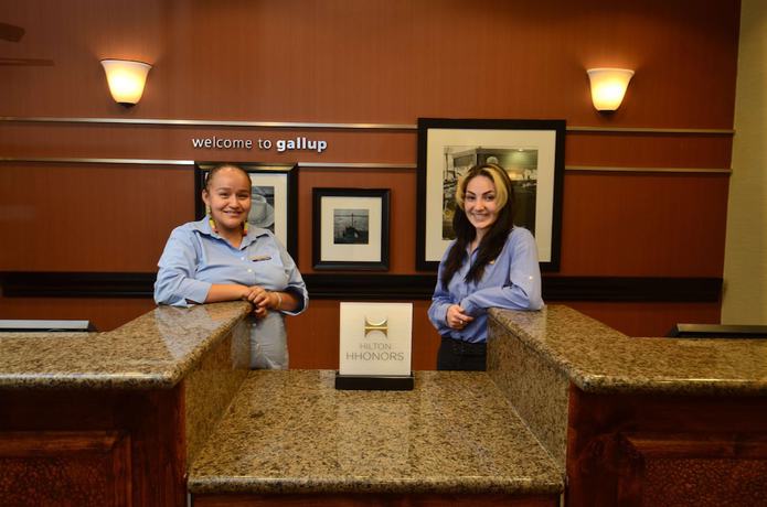 Imagen de los interiores del Hotel Hampton Inn And Suites Gallup. Foto 17